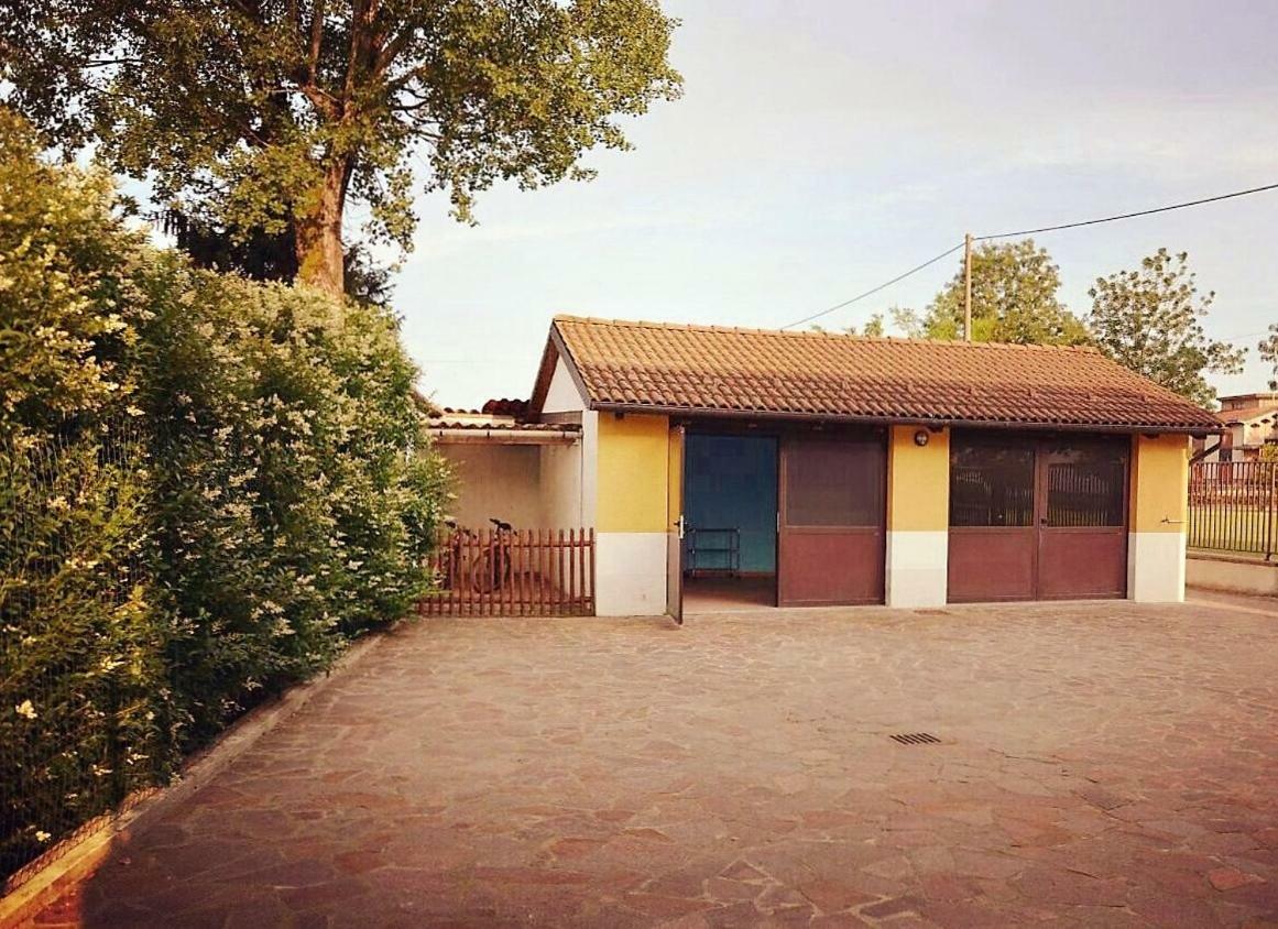 Gaietta Bed & Breakfast Frassineto Po ภายนอก รูปภาพ